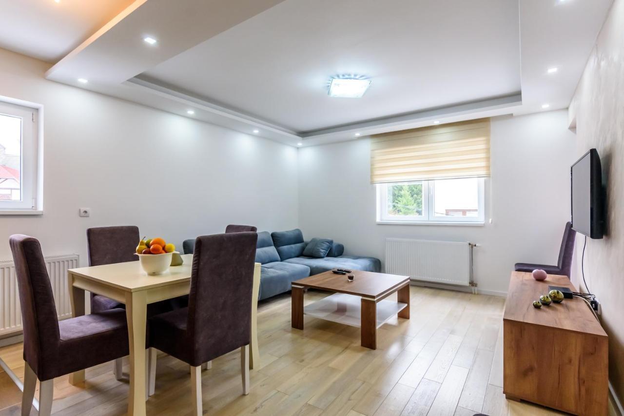 Apartmani “Lazar” I “Lena” โคเปานิก ภายนอก รูปภาพ