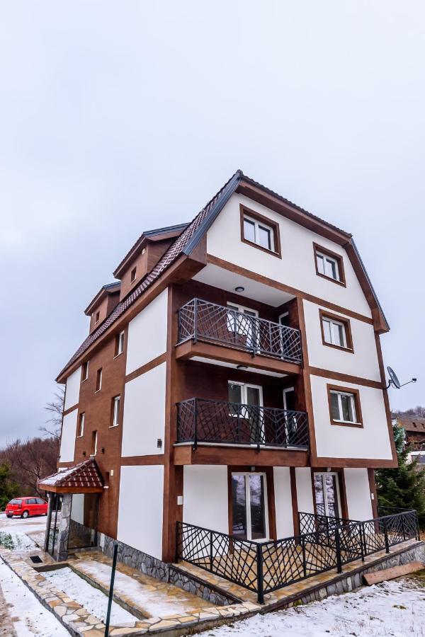 Apartmani “Lazar” I “Lena” โคเปานิก ภายนอก รูปภาพ