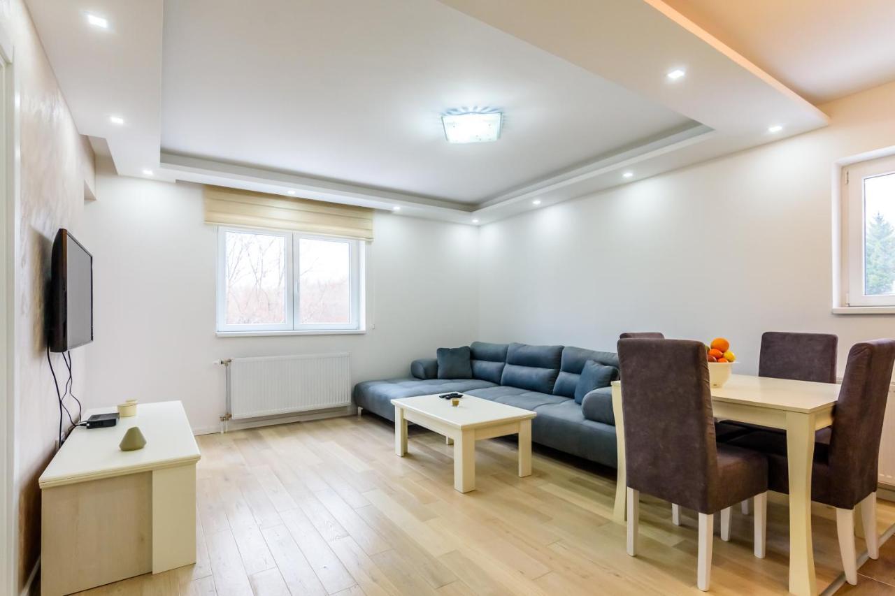 Apartmani “Lazar” I “Lena” โคเปานิก ภายนอก รูปภาพ