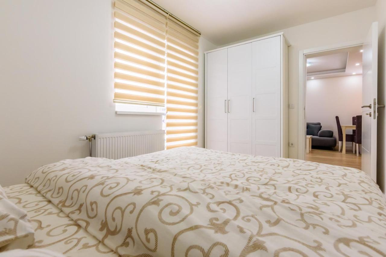 Apartmani “Lazar” I “Lena” โคเปานิก ภายนอก รูปภาพ