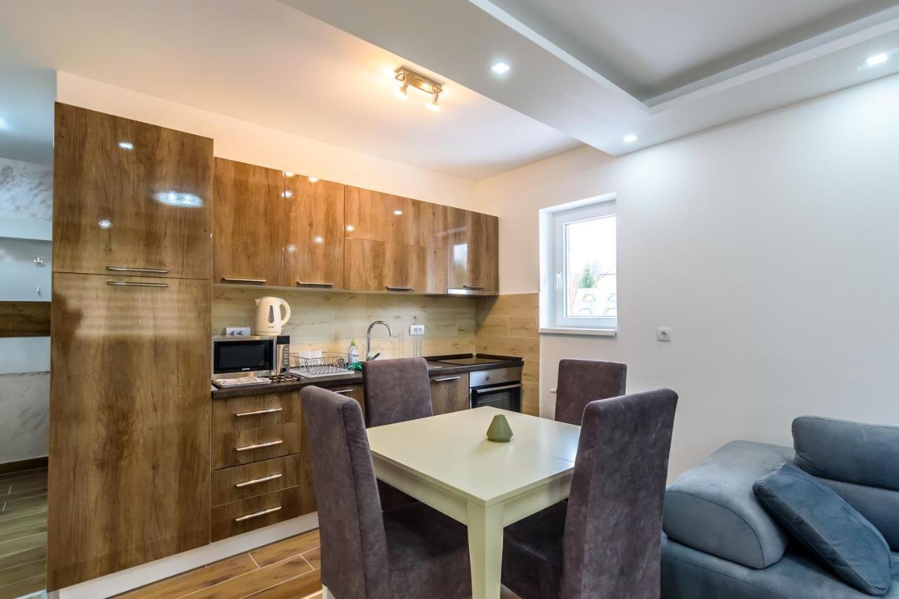 Apartmani “Lazar” I “Lena” โคเปานิก ภายนอก รูปภาพ