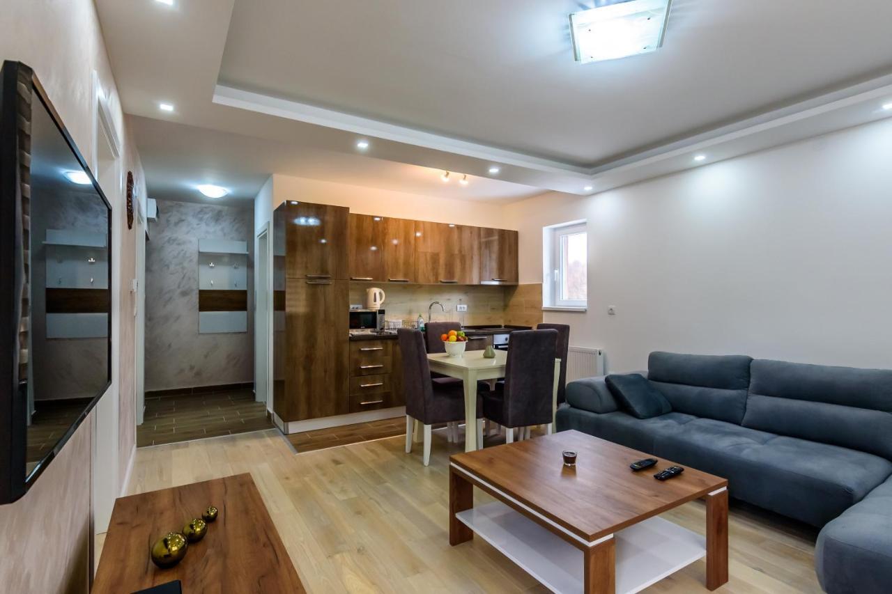 Apartmani “Lazar” I “Lena” โคเปานิก ภายนอก รูปภาพ