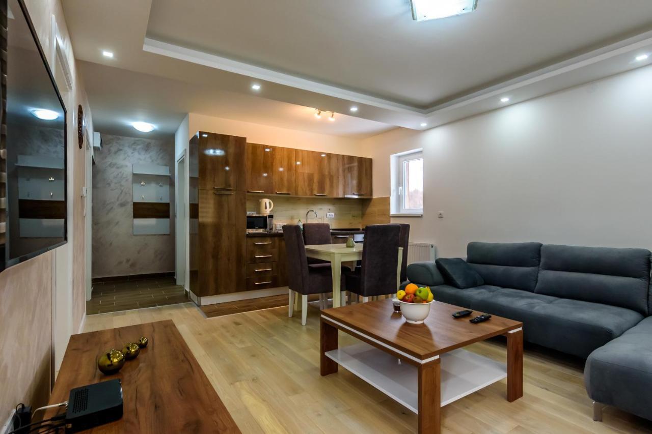 Apartmani “Lazar” I “Lena” โคเปานิก ภายนอก รูปภาพ